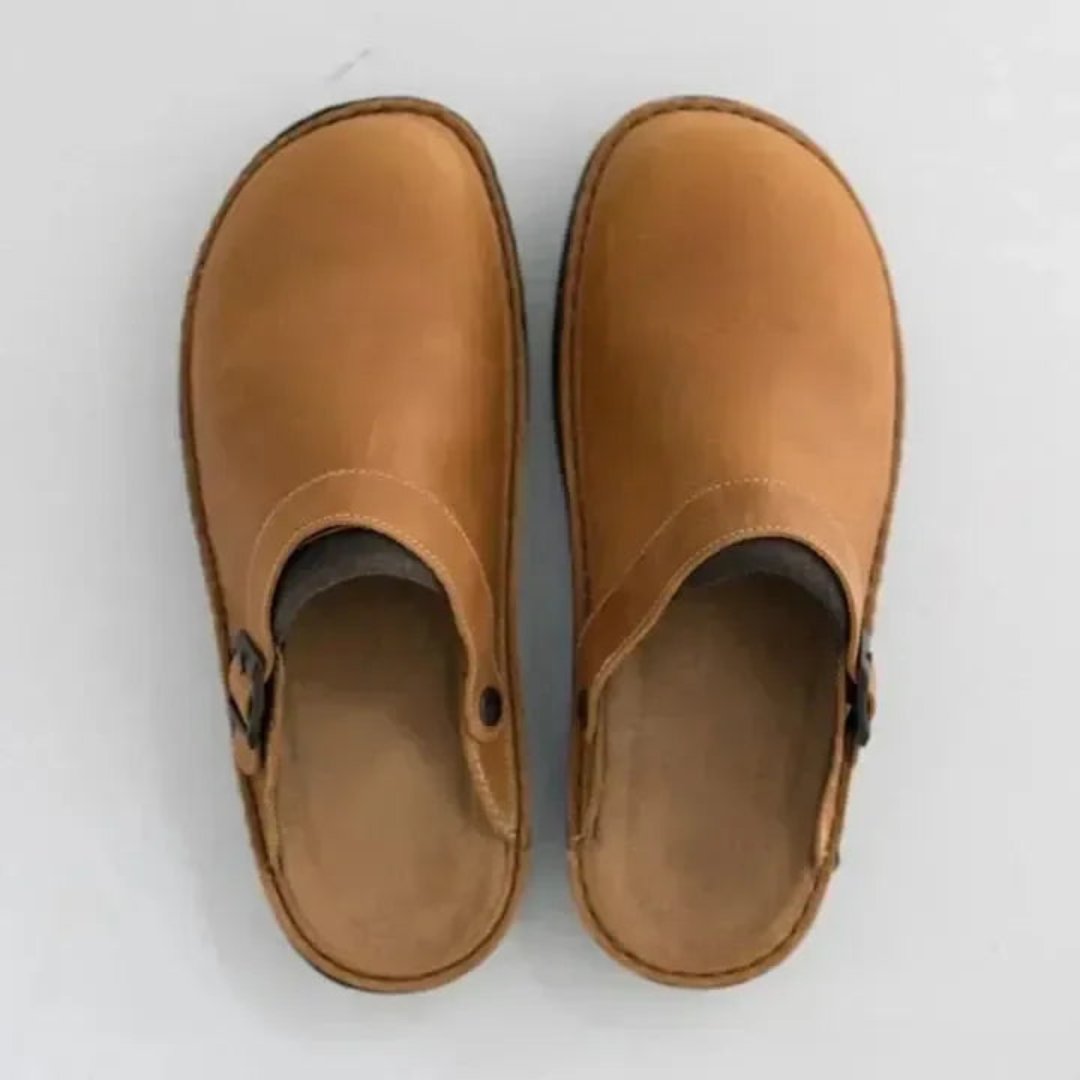 Barclay - Clogs: Comfort & Style